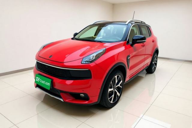 Ojetý Lynk & Co 01 2017 2.0T Four-Wheel Drive Pro Edition