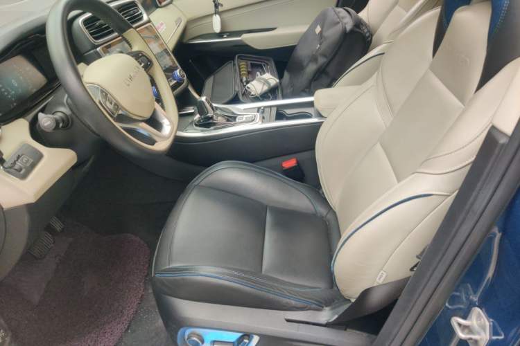 Used Lynk & Co 01 2017 2.0T Two-Wheel Drive Zhaopu Version Left Front Seat