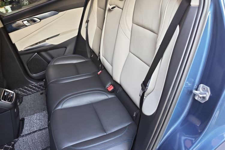 Used Lynk & Co 01 2017 2.0T Two-Wheel Drive Zhaopu Version Left Rear Seat