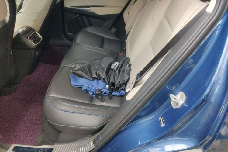 Used Lynk & Co 01 2017 2.0T Two-Wheel Drive Zhaopu Version Left Rear Seat