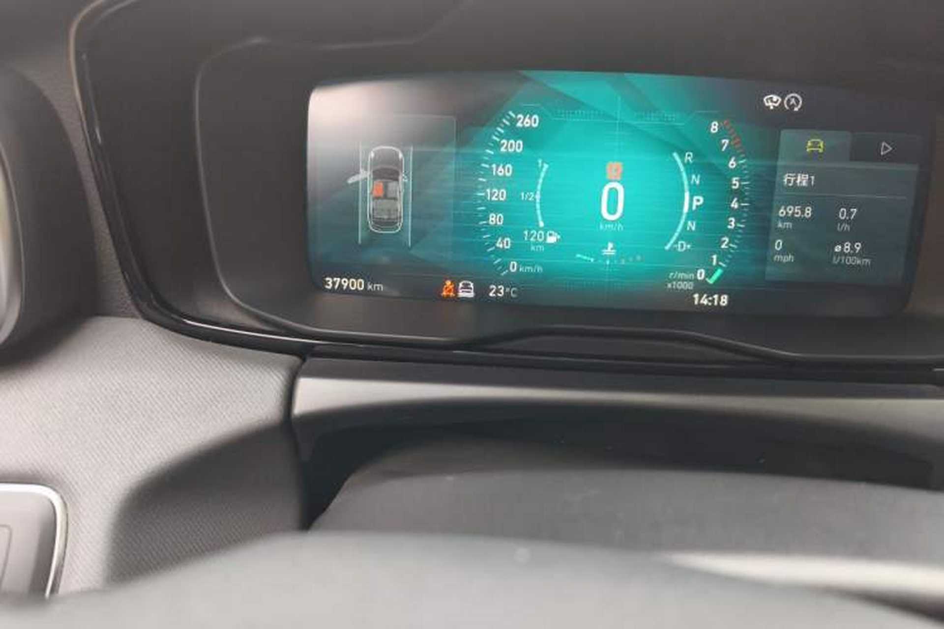 Used Lynk & Co 01 2017 2.0T Four-Wheel Drive Pro Edition Odometer Close Up