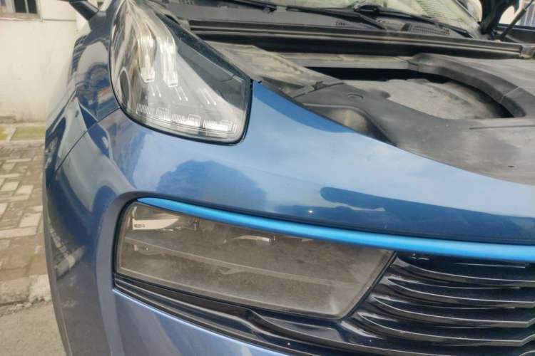 Used Lynk & Co 01 2017 2.0T Two-Wheel Drive Zhaopu Version Right Front Headlight