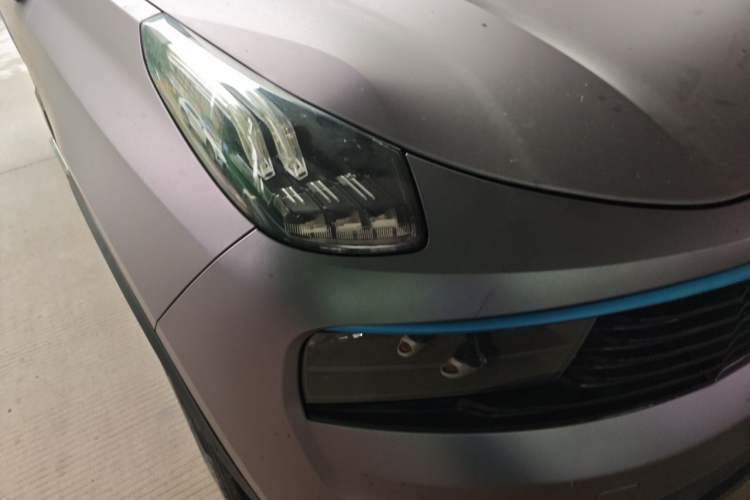 Used Lynk & Co 01 2017 2.0T Two-Wheel Drive Zhaopu Version Right Front Headlight