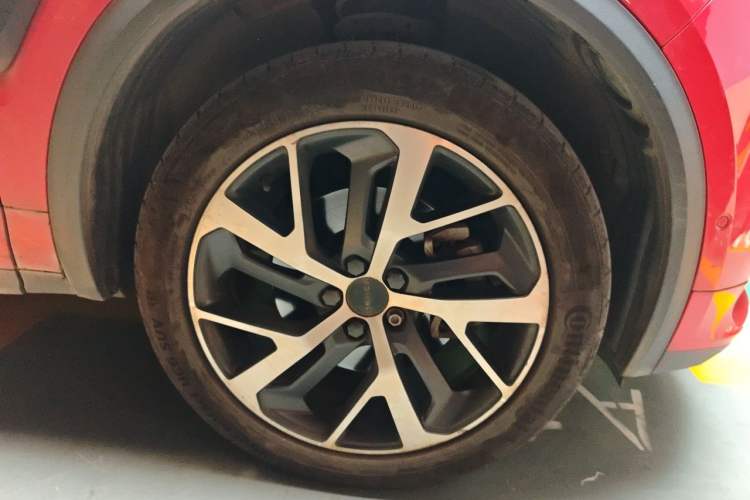 Used Lynk & Co 01 2017 2.0T Four-Wheel Drive Pro Edition Right Front Wheel Hub