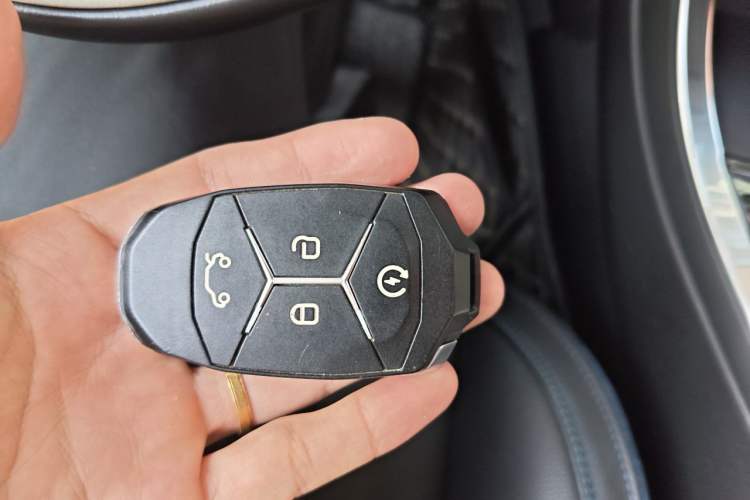 Used Lynk & Co 01 2017 2.0T Two-Wheel Drive Zhaopu Version Vehicle Key