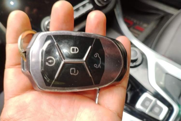 Used Lynk & Co 01 2017 2.0T Four-Wheel Drive Limited-Edition Vehicle Key