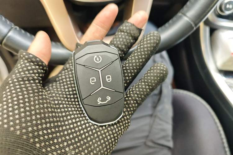Used Lynk & Co 01 2017 2.0T Two-Wheel Drive Pro Edition Vehicle Key