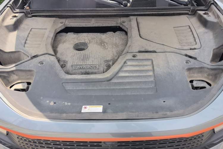 Used Lynk & Co 01 2017 2.0T Four-Wheel Drive Pro Edition Engine Bay