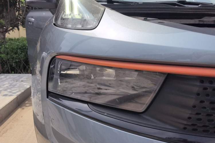 Used Lynk & Co 01 2017 2.0T Four-Wheel Drive Pro Edition Right Front Headlight