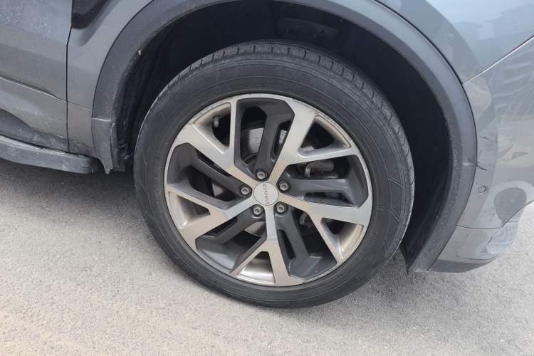 Used Lynk & Co 01 2017 2.0T Four-Wheel Drive Pro Edition Right Front Wheel Hub