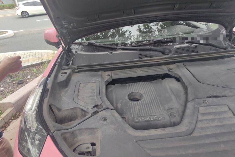Used Lynk & Co 01 2017 2.0T Two-Wheel Drive Pro Edition Engine Bay Right
