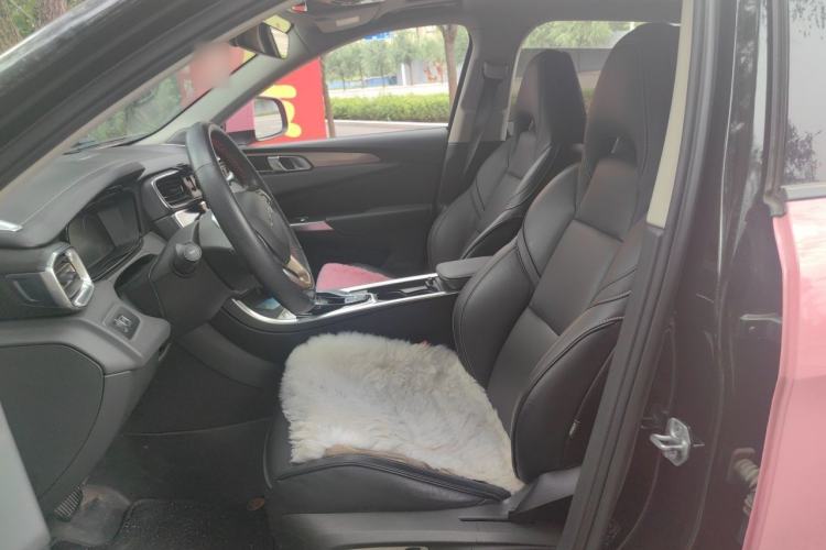 Used Lynk & Co 01 2017 2.0T Two-Wheel Drive Pro Edition Left Front Seat