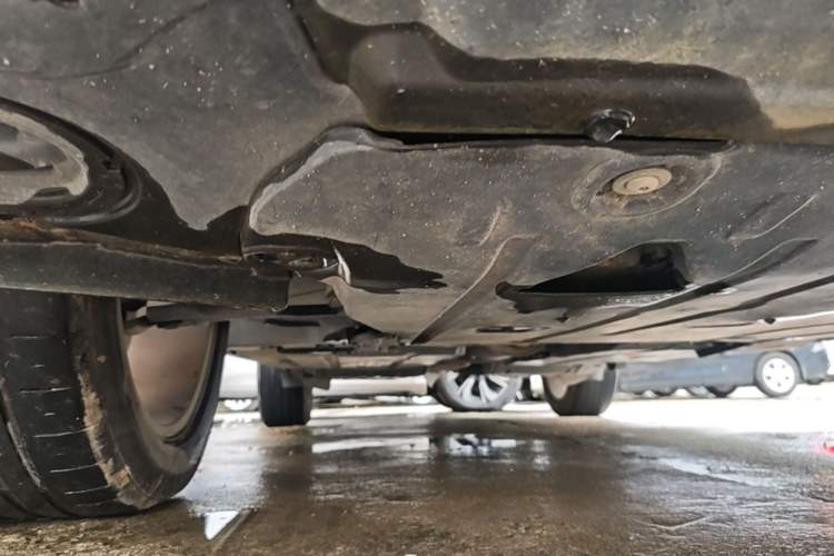 Used Lynk & Co 01 2017 2.0T Two-Wheel Drive Pro Edition Chassis Front Right