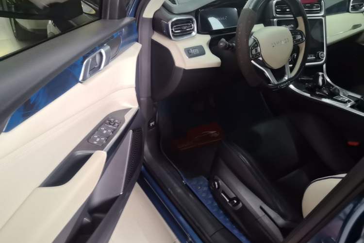 Used Lynk & Co 01 2017 2.0T Two-Wheel Drive Zhaopu Version Driver Seat