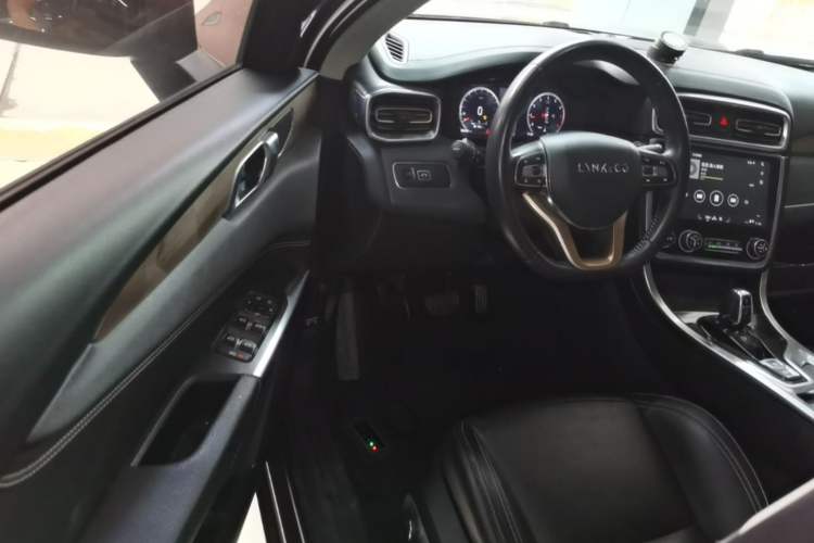 Used Lynk & Co 01 2017 2.0T Two-Wheel Drive Pro Edition Driver Seat