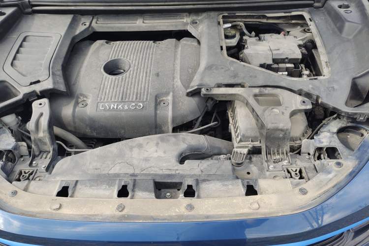 Used Lynk & Co 01 2017 2.0T Two-Wheel Drive Pro Edition Engine Bay