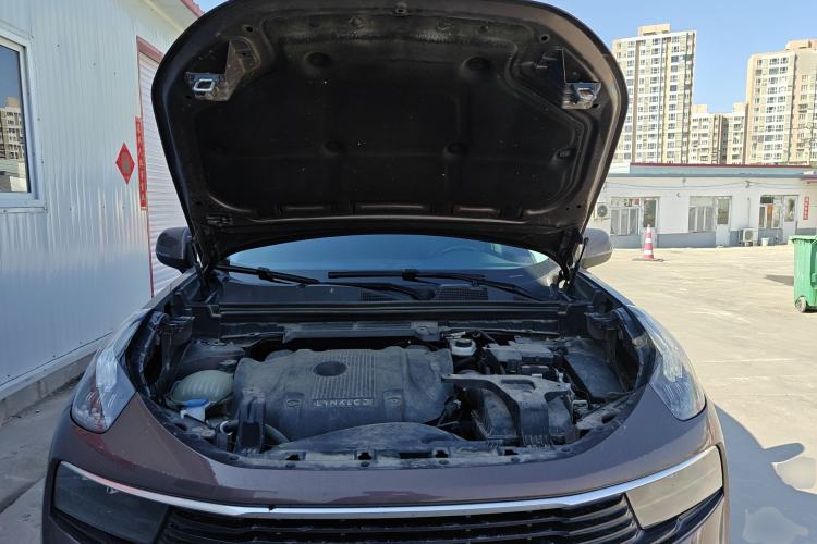 Used Lynk & Co 01 2017 2.0T Two-Wheel Drive Pro Edition Engine Bay