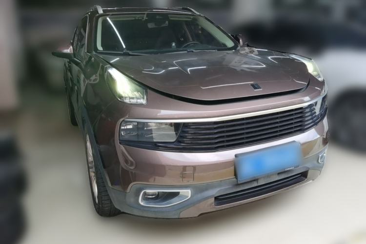 Used Lynk & Co 01 2017 2.0T Two-Wheel Drive Pro Edition Front Right 45 Deg