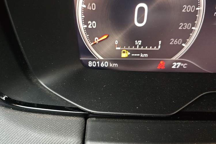Used Lynk & Co 01 2017 2.0T Two-Wheel Drive Pro Edition Odometer Close Up