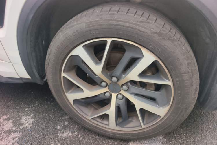Used Lynk & Co 01 2017 2.0T Four-Wheel Drive Pro Edition Right Front Wheel Hub