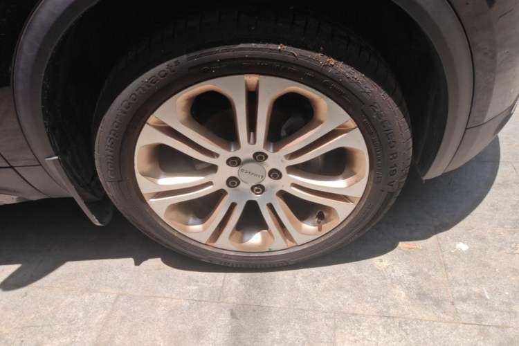 Used Lynk & Co 01 2017 2.0T Two-Wheel Drive Pro Edition Right Front Wheel Hub