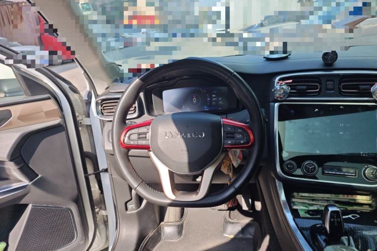 Used Lynk & Co 01 2017 2.0T Two-Wheel-Drive Version Steering Wheel