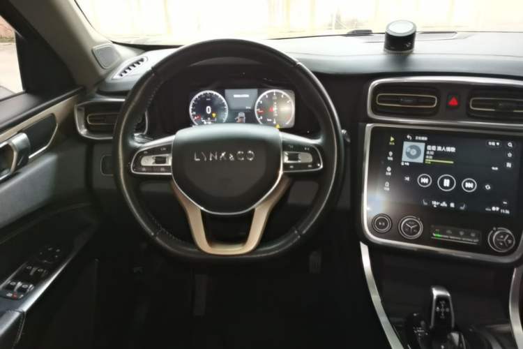 Used Lynk & Co 01 2017 2.0T Two-Wheel Drive Pro Edition Steering Wheel