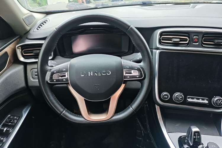 Used Lynk & Co 01 2017 2.0T Two-Wheel Drive Pro Edition Steering Wheel