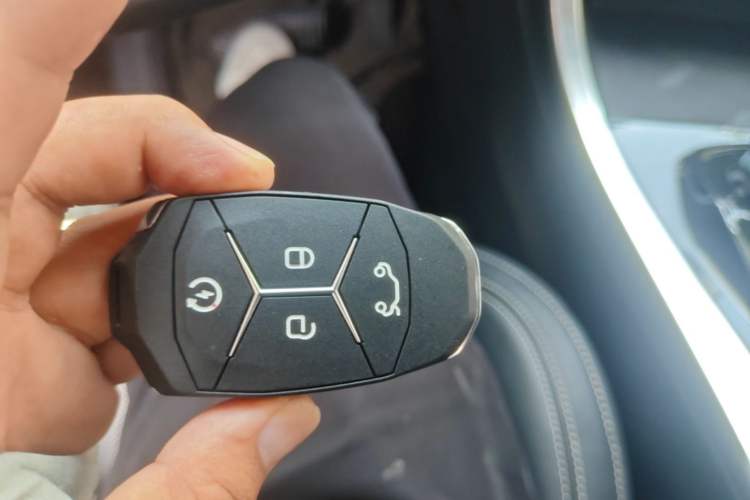 Used Lynk & Co 01 2017 2.0T Two-Wheel Drive Pro Edition Vehicle Key