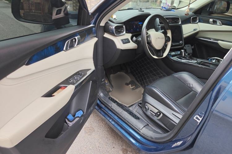 Used Lynk & Co 01 2017 2.0T Two-Wheel Drive Zhaopu Version Driver Seat