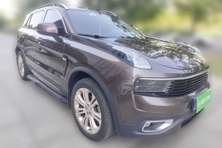 Used Lynk & Co 01 2017 2.0T Two-Wheel Drive Pro Edition Front Right 45 Deg