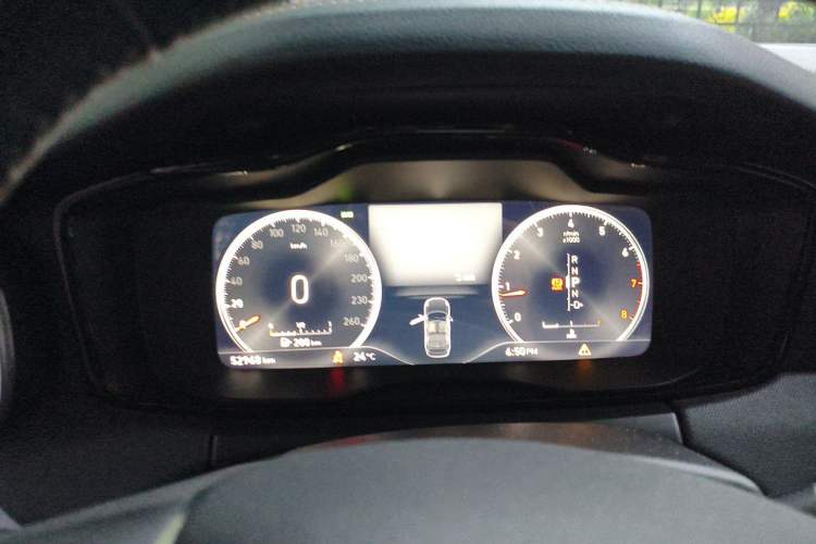 Used Lynk & Co 01 2017 2.0T Two-Wheel-Drive Version Instrument Cluster