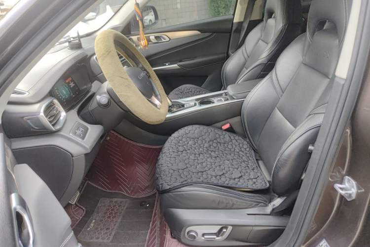 Used Lynk & Co 01 2017 2.0T Two-Wheel Drive Pro Edition Left Front Seat