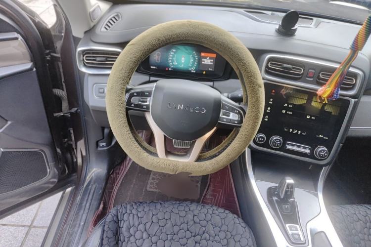 Used Lynk & Co 01 2017 2.0T Two-Wheel Drive Pro Edition Steering Wheel