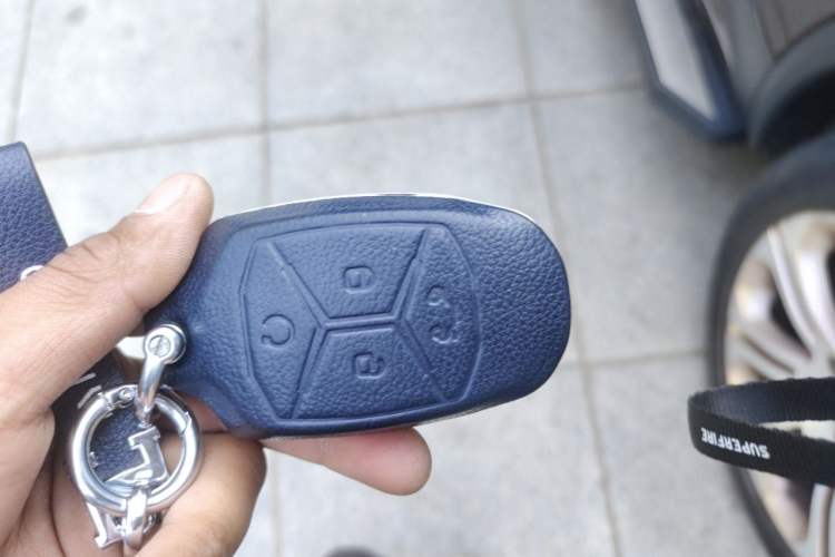 Used Lynk & Co 01 2017 2.0T Two-Wheel Drive Pro Edition Vehicle Key