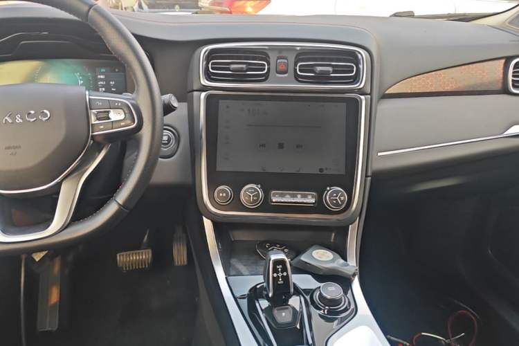 Used Lynk & Co 01 2017 2.0T Four-Wheel Drive Pro Edition Audio And AC Panel