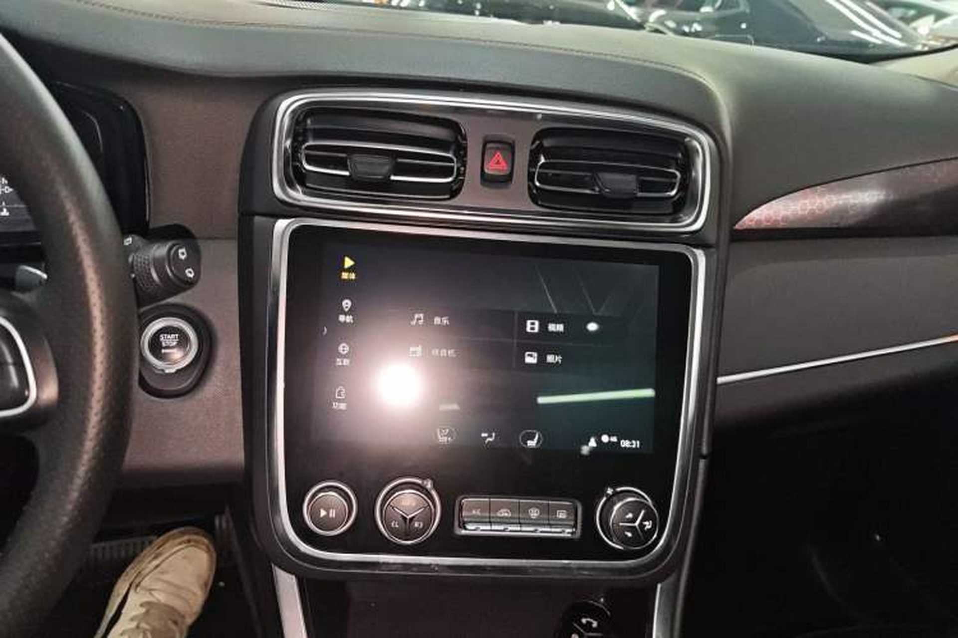 Used Lynk & Co 01 2017 2.0T Four-Wheel Drive Pro Edition Audio And AC Panel