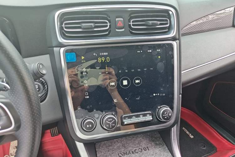 Used Lynk & Co 01 2017 2.0T Four-Wheel Drive Pro Edition Audio And AC Panel