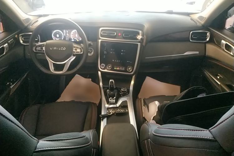 Used Lynk & Co 01 2017 2.0T Four-Wheel Drive Pro Edition Center Console