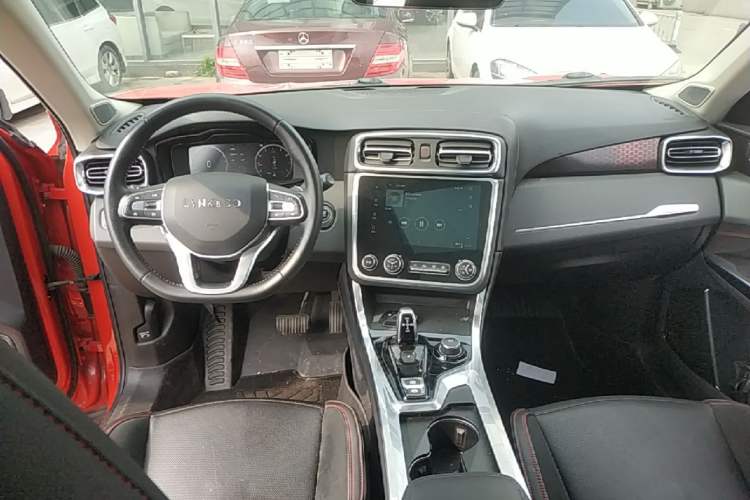 Used Lynk & Co 01 2017 2.0T Four-Wheel Drive Pro Edition Center Console