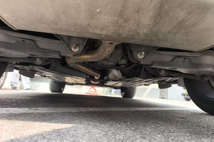 Used Lynk & Co 01 2017 2.0T Four-Wheel Drive Pro Edition Chassis Rear