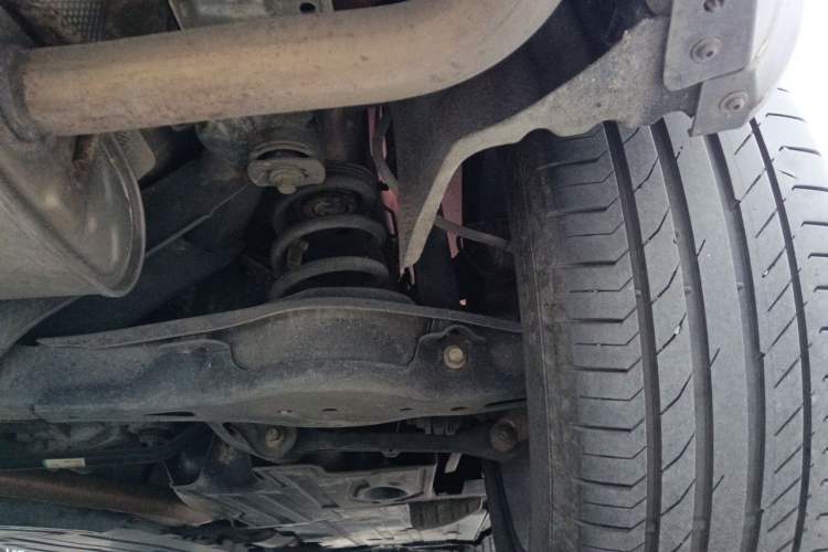Used Lynk & Co 01 2017 2.0T Four-Wheel Drive Pro Edition Chassis Rear Right