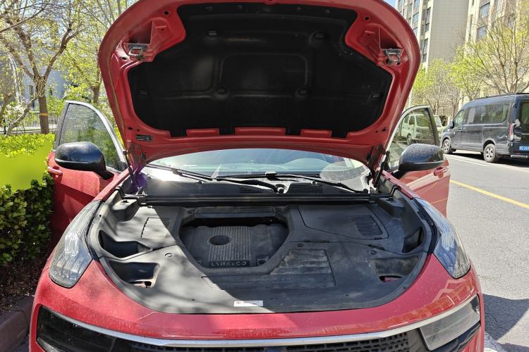 Used Lynk & Co 01 2017 2.0T Four-Wheel Drive Pro Edition Engine Bay