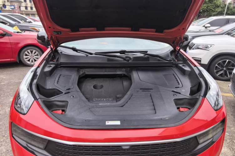 Used Lynk & Co 01 2017 2.0T Four-Wheel Drive Pro Edition Engine Bay