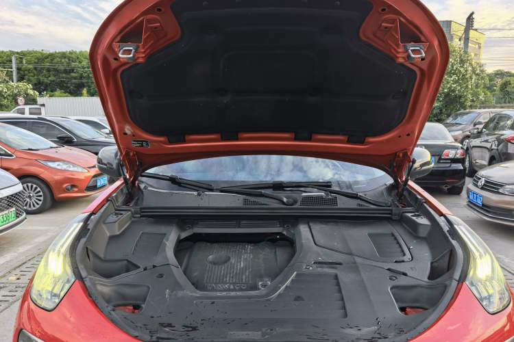 Used Lynk & Co 01 2017 2.0T Four-Wheel Drive Pro Edition Engine Bay