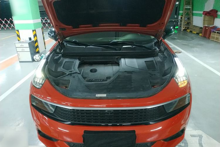 Used Lynk & Co 01 2017 2.0T Four-Wheel Drive Pro Edition Engine Bay