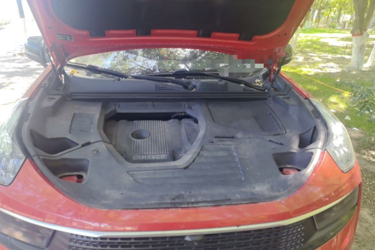 Used Lynk & Co 01 2017 2.0T Four-Wheel Drive Pro Edition Engine Bay