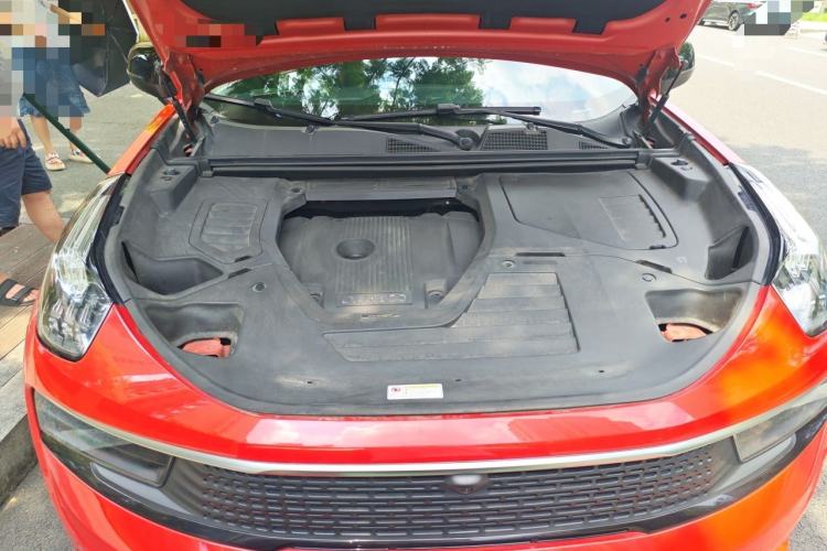 Used Lynk & Co 01 2017 2.0T Four-Wheel Drive Pro Edition Engine Bay