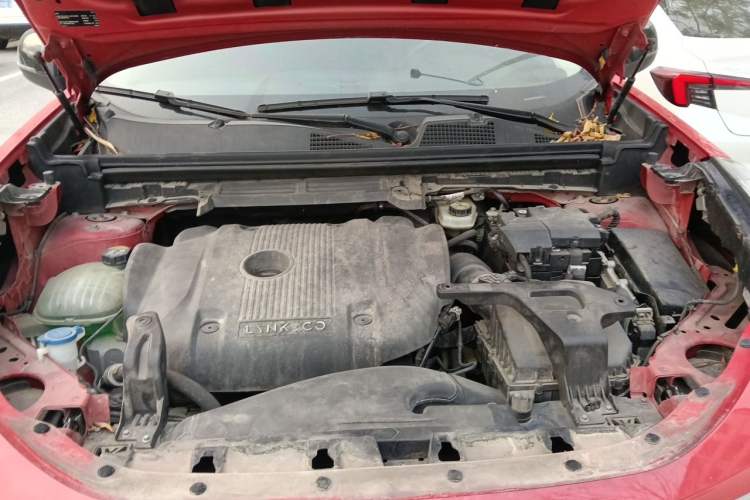 Used Lynk & Co 01 2017 2.0T Four-Wheel Drive Pro Edition Engine Bay