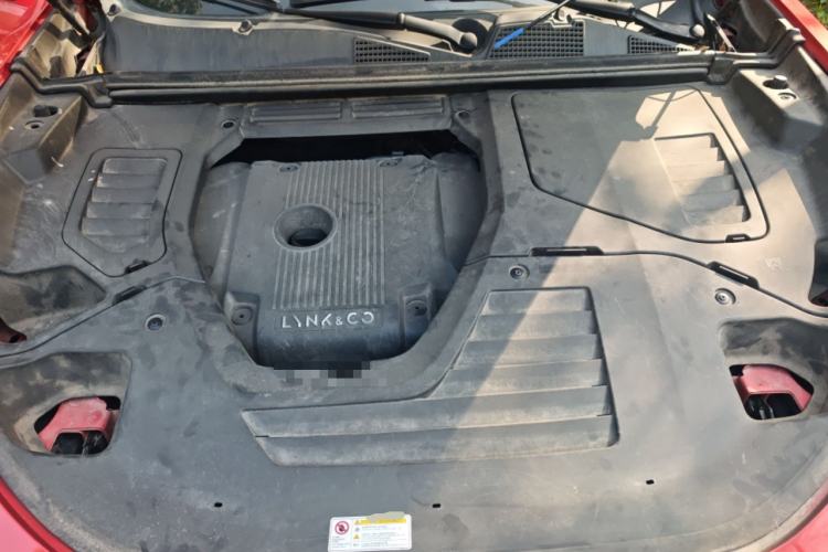 Used Lynk & Co 01 2017 2.0T Four-Wheel Drive Pro Edition Engine Bay